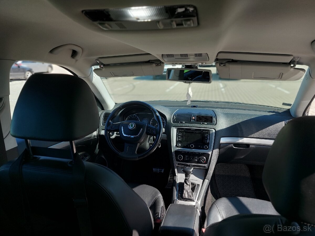 Škoda Octavia combi 2.0 tdi dsg - 6