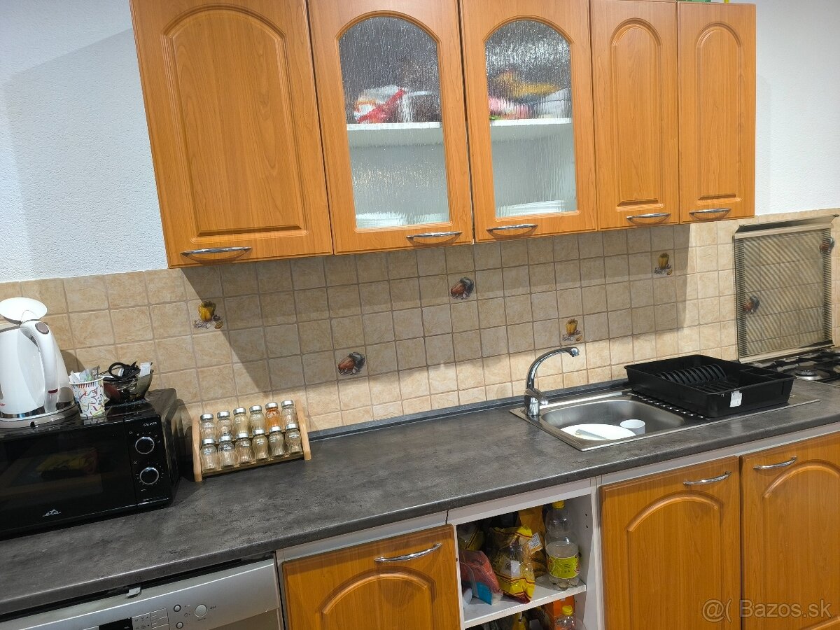 Umývačka , sporák a linka - 6