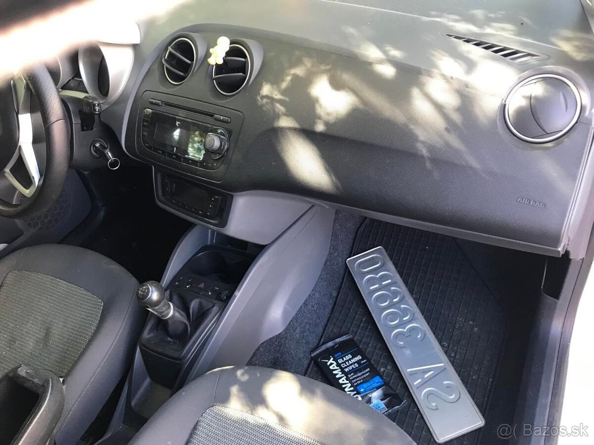 Seat IBIZA III 1,4i 63kw r. 2008 - 6