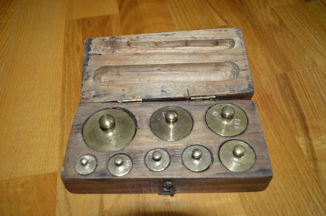 predam krasne starozitne zavazia - 6