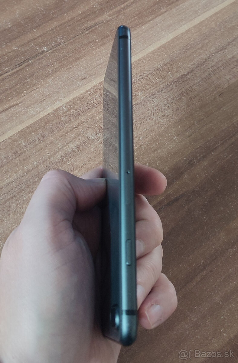 iPhone 8 plus 256GB čierny - 6