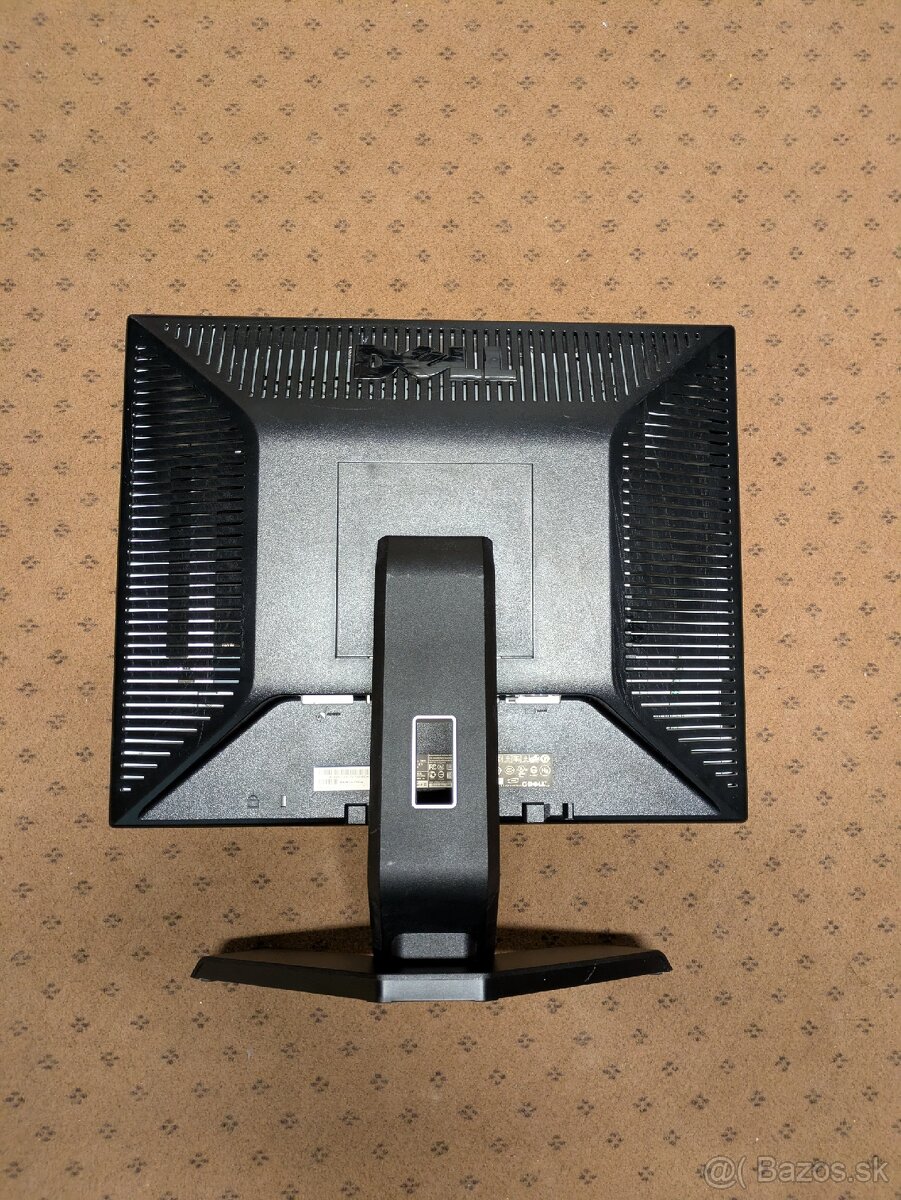 VGA kancelársky monitor 19" - 6