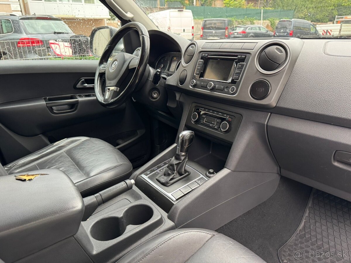 VW AMAROK DSG AUTOMAT ROK VÝROBY 2012 132 KW - 6