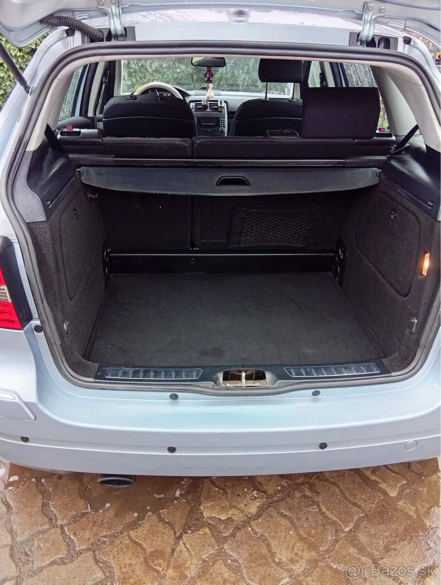 Predam Mercedes Benz B180 - 6