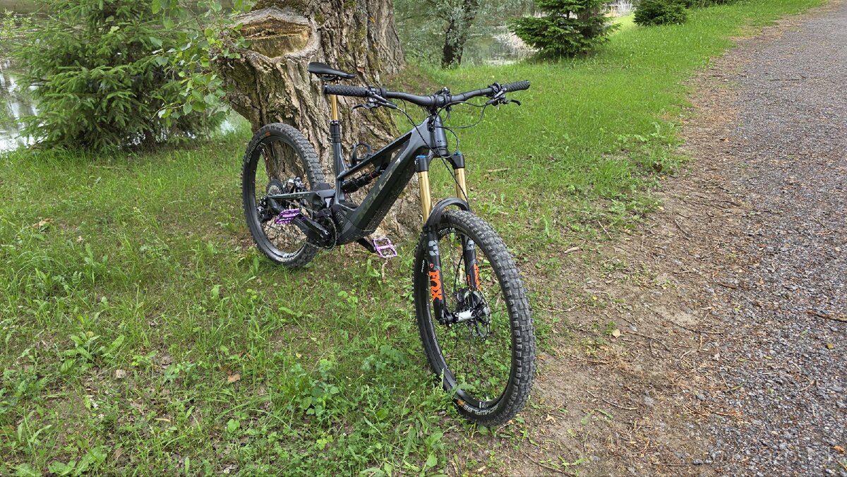 Kellys Theos F90 - 6