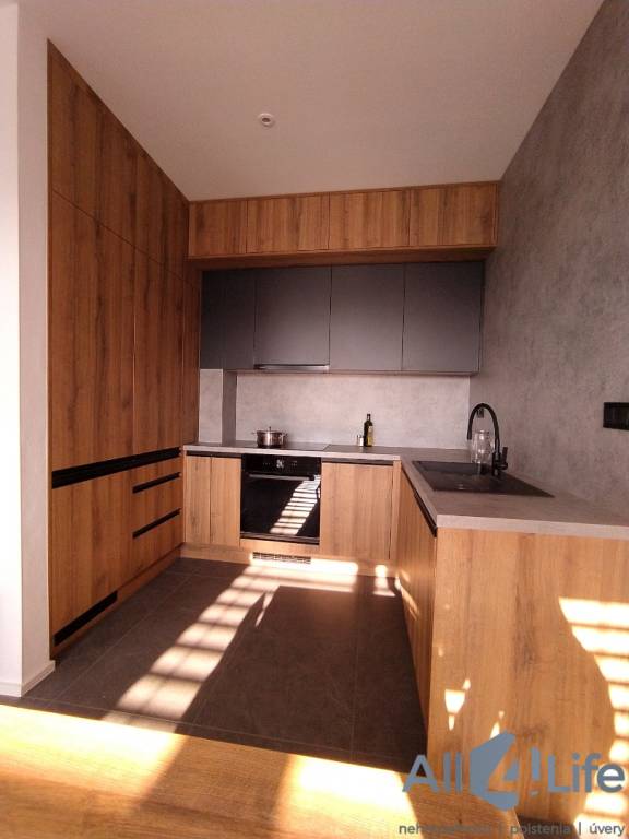 Moderný 3-izbový byt s balkónom a parkovaním v Piešťanoch - 6