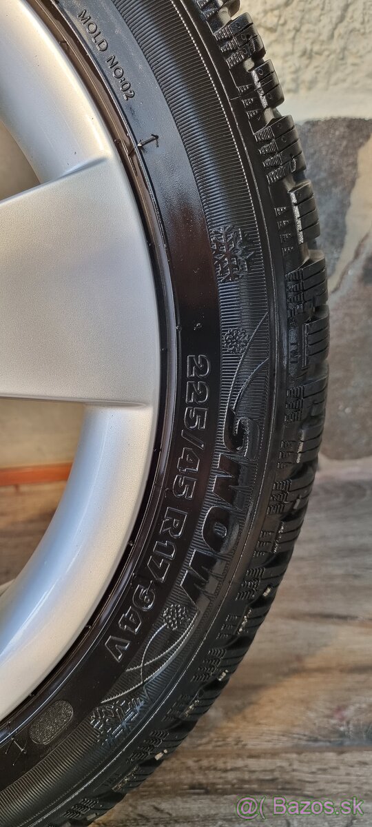 Predám zimné pneumatiky 225/45 r17na elektronoch Skoda Denom - 6