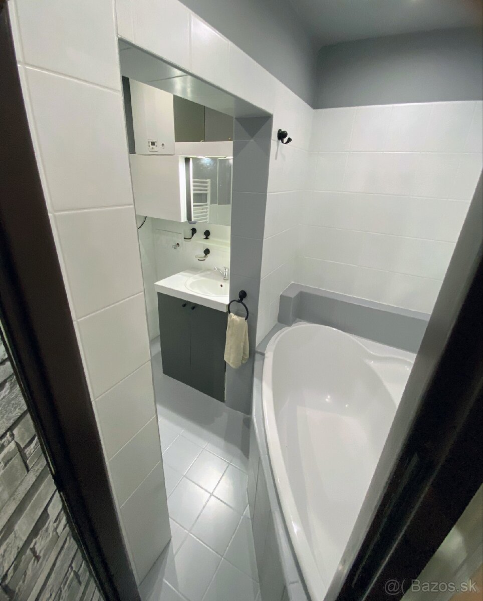 Predám 3-izbový byt Lednické Rovne - 6