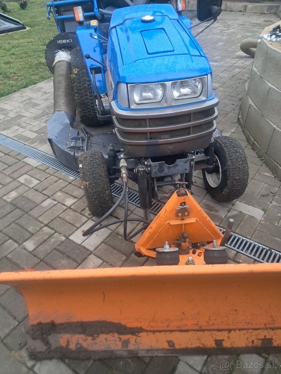 Iseki 2120 traktorová kosačka - 6