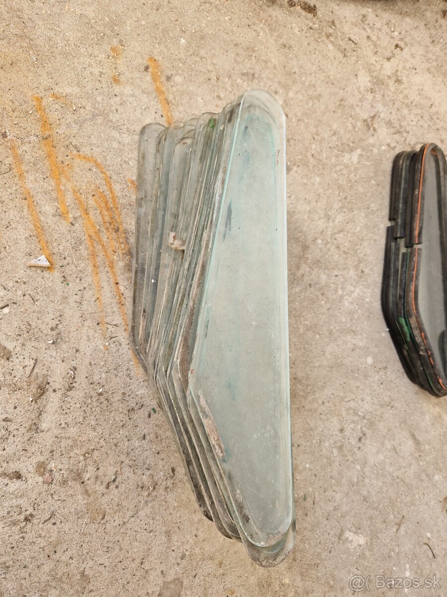 Multicar M25 bočné sklo zadne sklo - 6