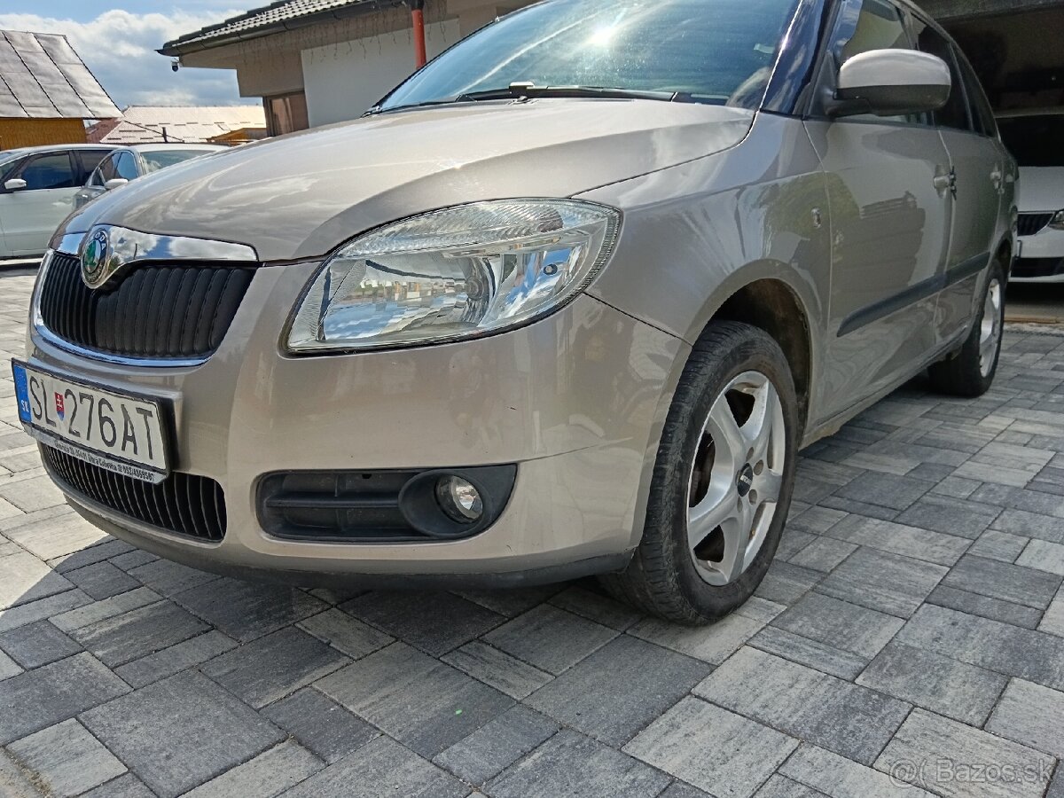Škoda Fabia 2 - 6