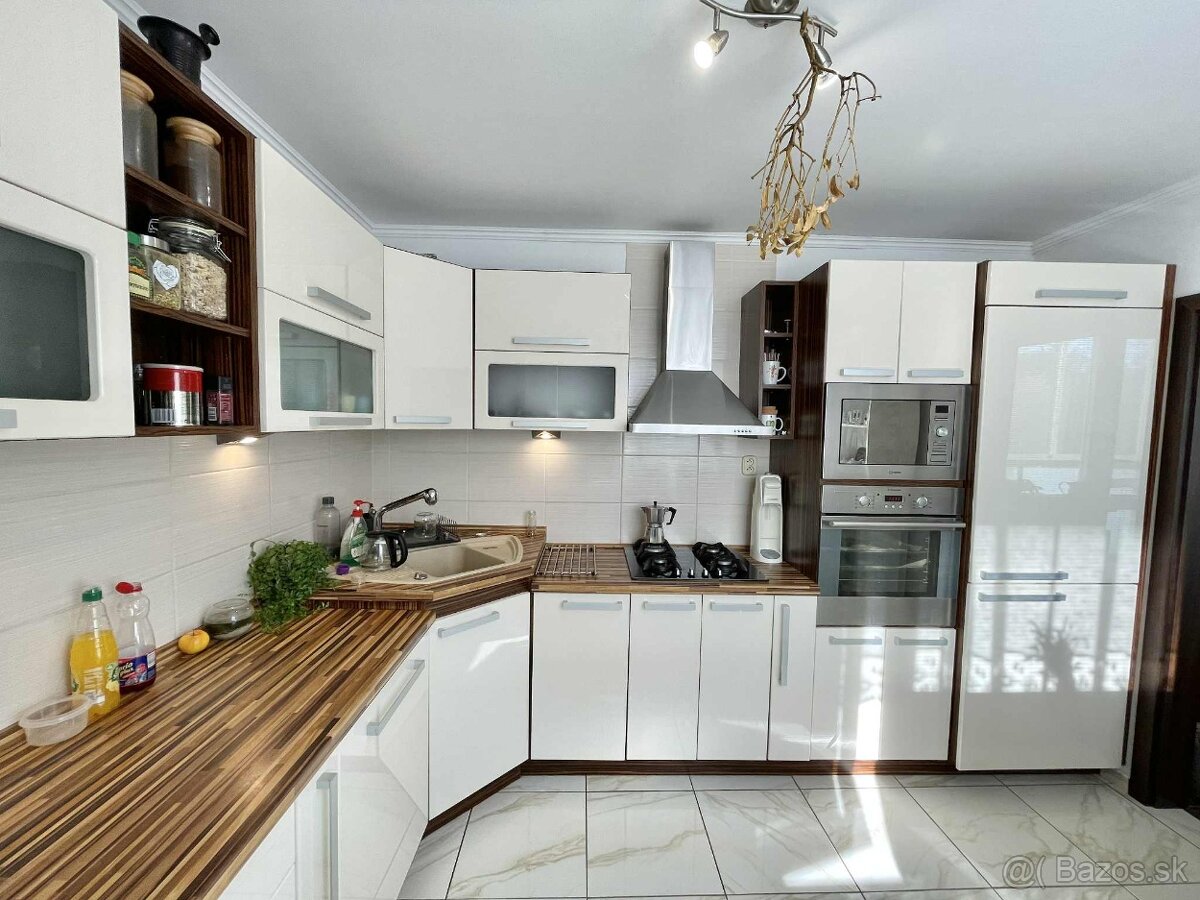 Na predaj byt 3+1 s komorou a dvomi balkónmi v meste Skalica - 6