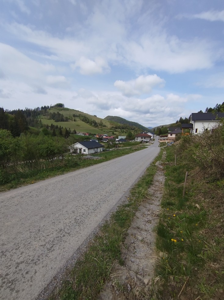 Stavebný pozemok v obci Snežnica - 6