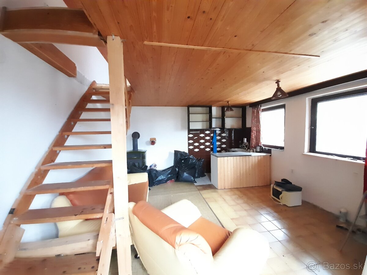 EXKLUZÍVNE 3 podlažná murovaná chata Medzev - 6