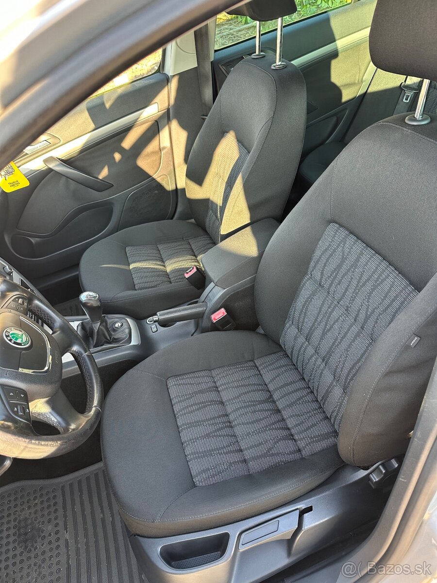 Škoda Octavia 2 facelift 1.6Tdi Kombi - 6
