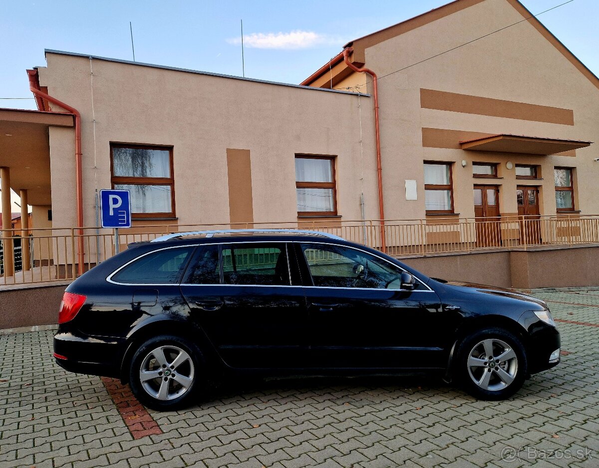 Škoda Superb Combi 2.0 TDI CR Laurin&Klement.R.V.2012. - 6