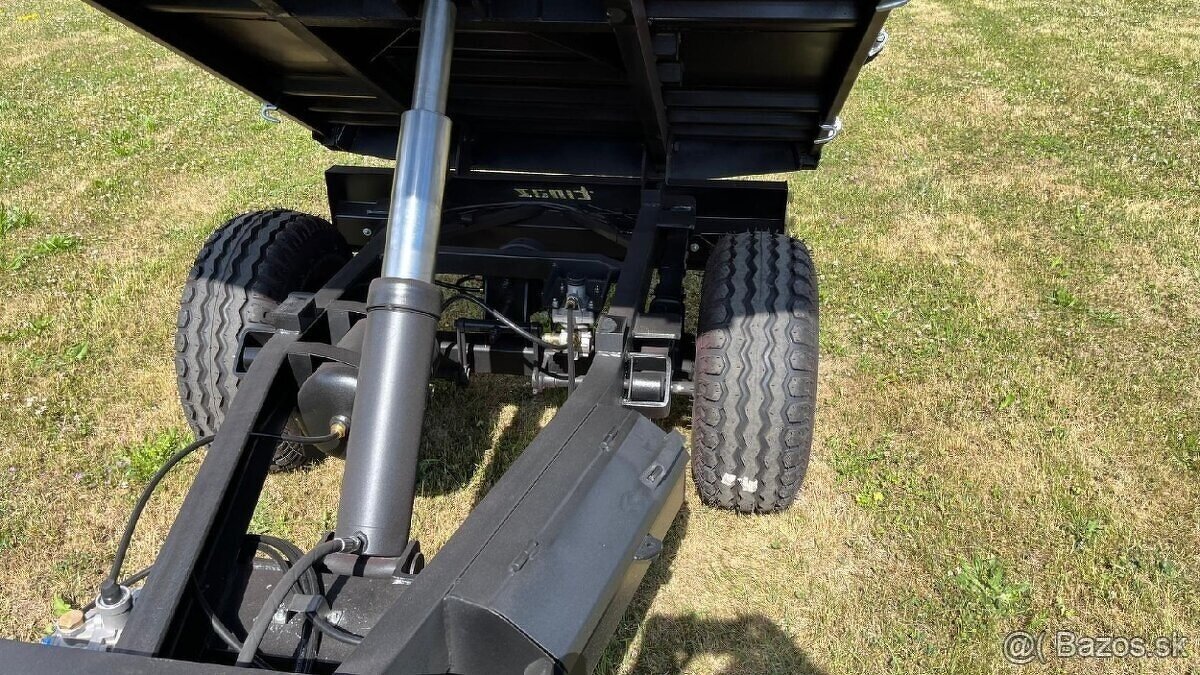 Traktorový návěs TINAZ 2,5t - 6
