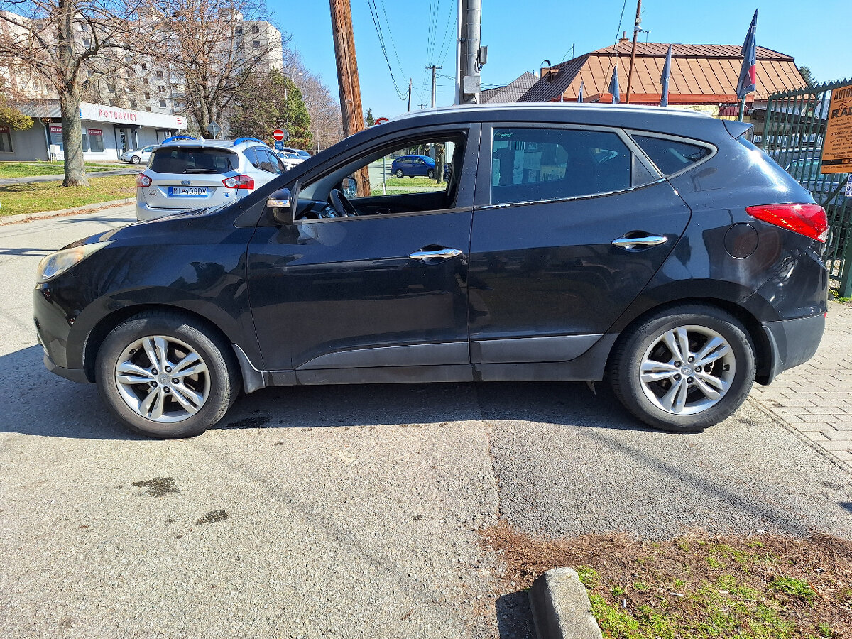Hyundai ix35 2.0 CRDi VGT Style 4x4 - AJ NA SPLÁTKY - 6