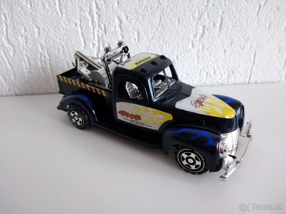 Auto s vystreľovacími šípkami - 6