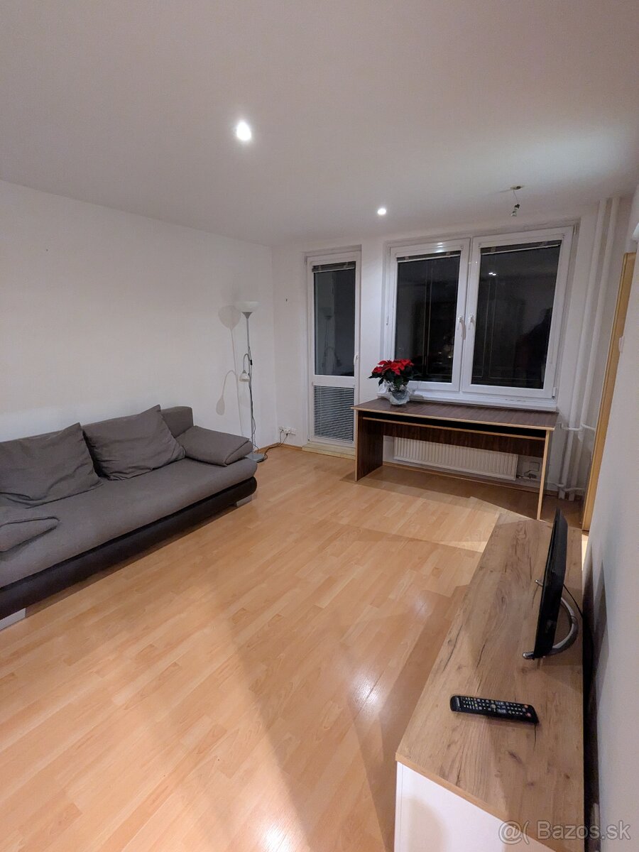 Prenájom 1,5 izb.bytu v Karlovej Vsi - 6