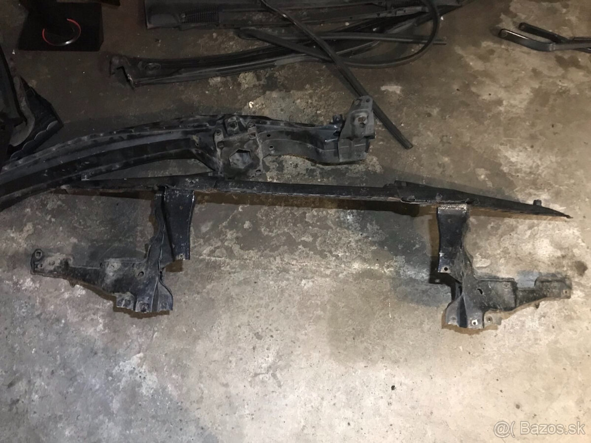 BMW X5 E53 predne celo predna vystuha - 6