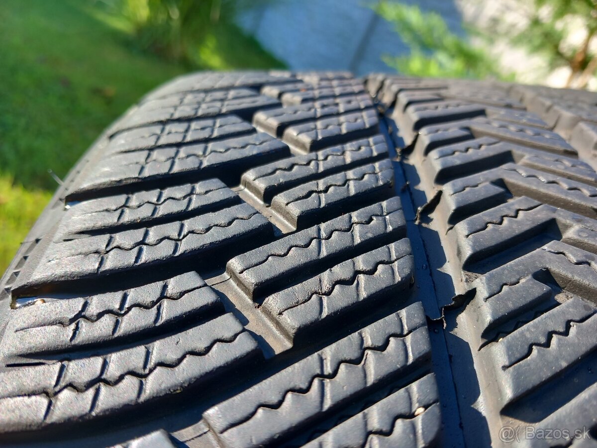 235/40 r19 zimne pneu michelin - 6