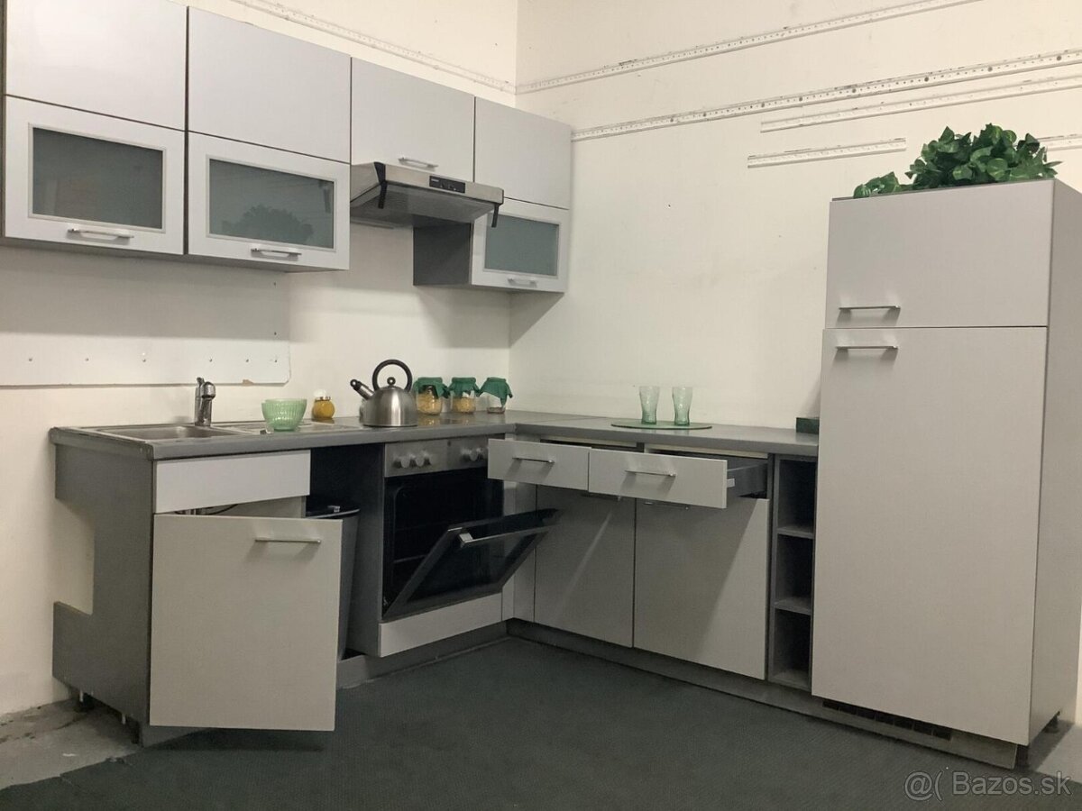 Moderná šedá kuchyňa LUNARA - 6