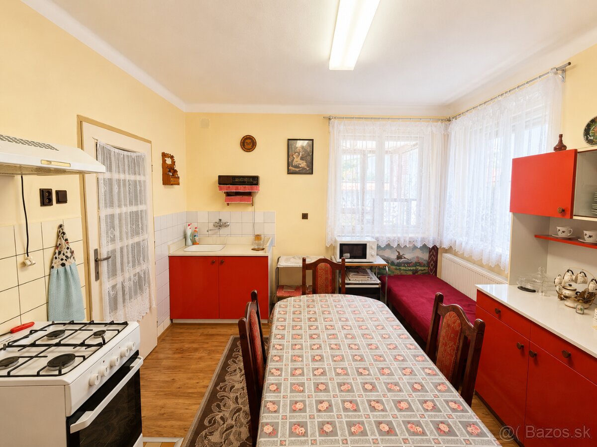 Rodinný dom na predaj v obci Jelka - 6