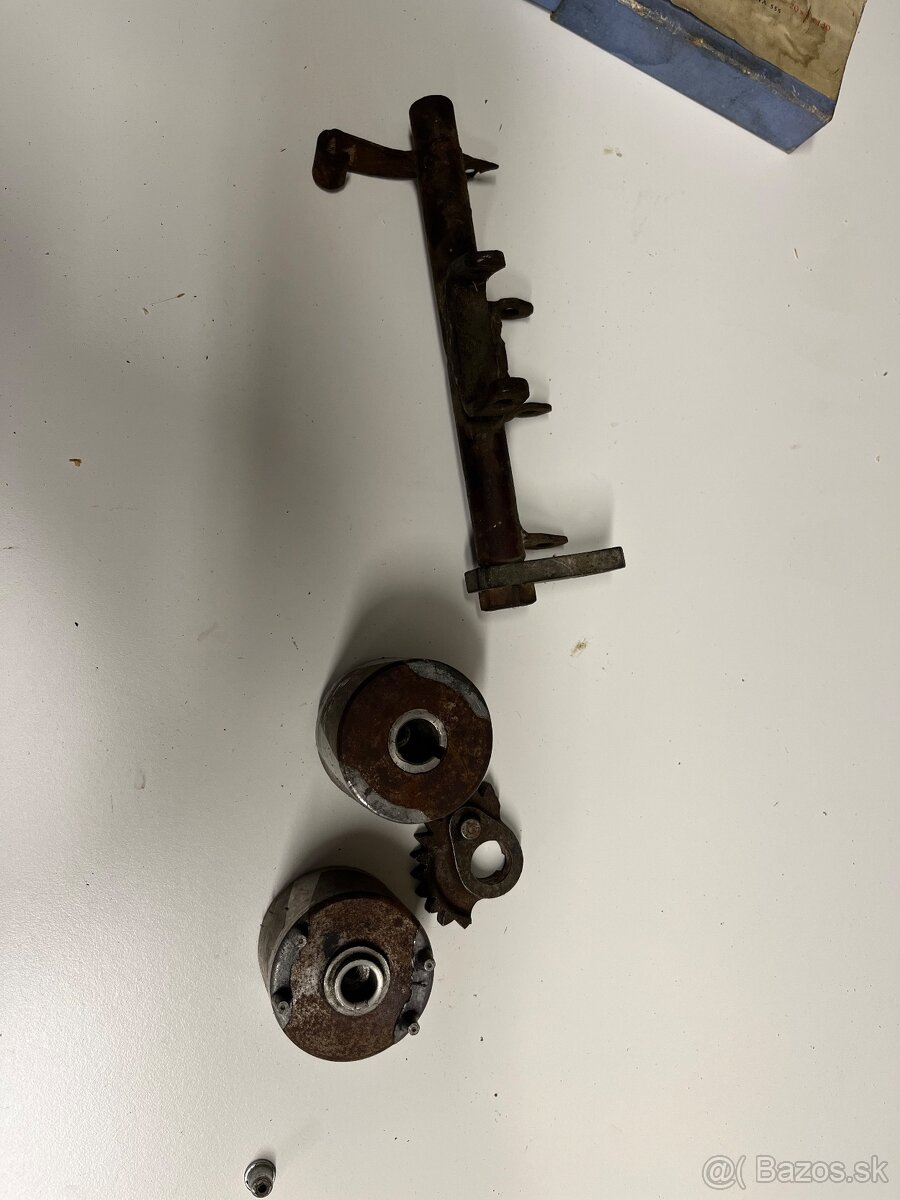 Hlavy na jawa pionier - 6