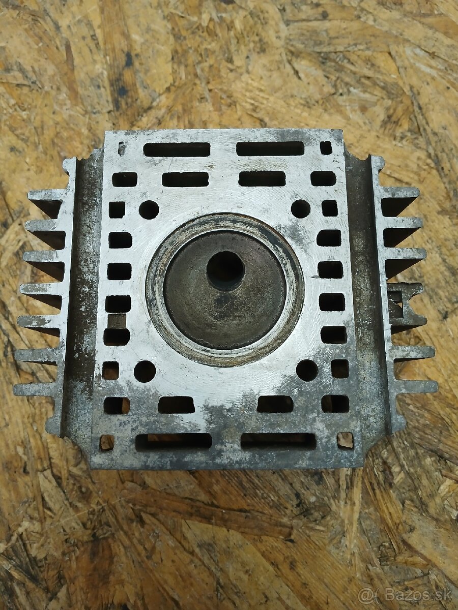 Babetta 210 hlava valca - 6