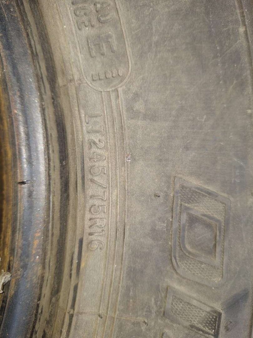 Pmeu discover S/T 245 75 R16 M+S 7mm - 6