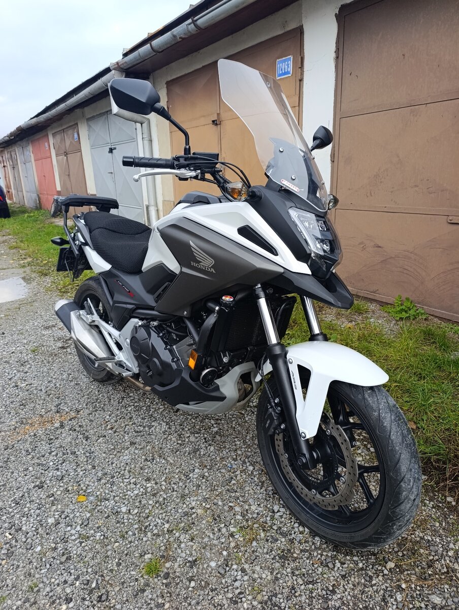 HONDA NC 750X manuál - 6