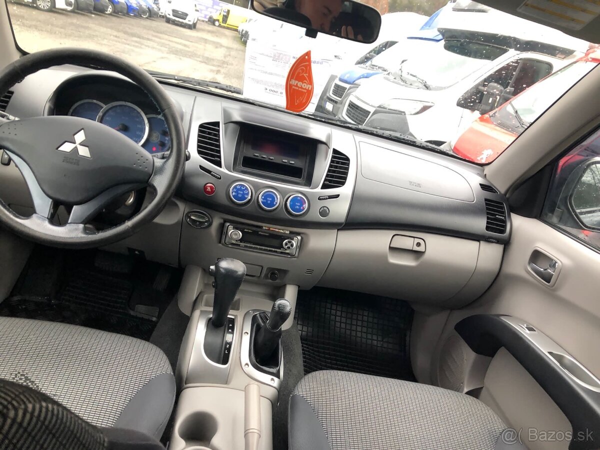 MITSUBISHI L200 2,5 DID - 6