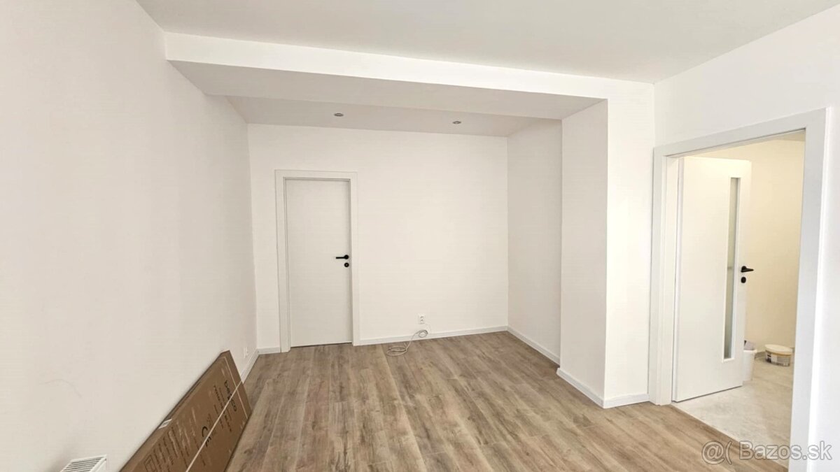 NOVINKA - 3 izb. byt ul. JUŽNÁ TRIEDA - NOVÁ REKONŠTRUKCIA - 6