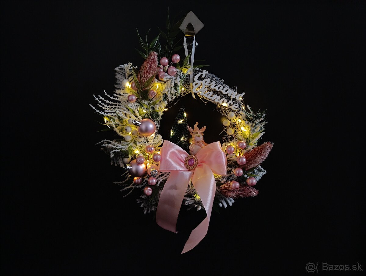 Ružový vianočný svietnik a veniec na dvere - 6