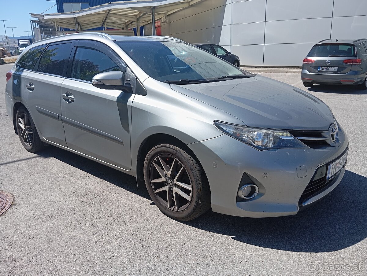 Toyota Auris TS - combi 1,6benzín, SR,EXECUTIVE,2x kolá - 6