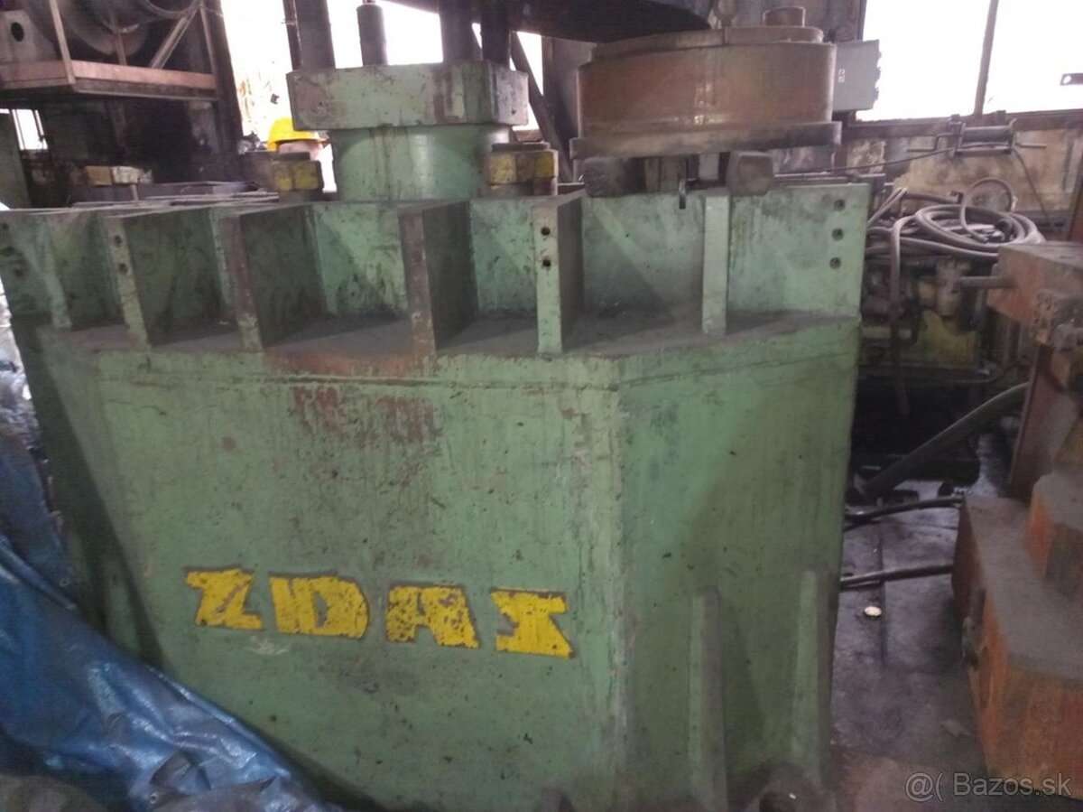 Hydraulický lis ŽĎAS LVH 2500 (948) - 6