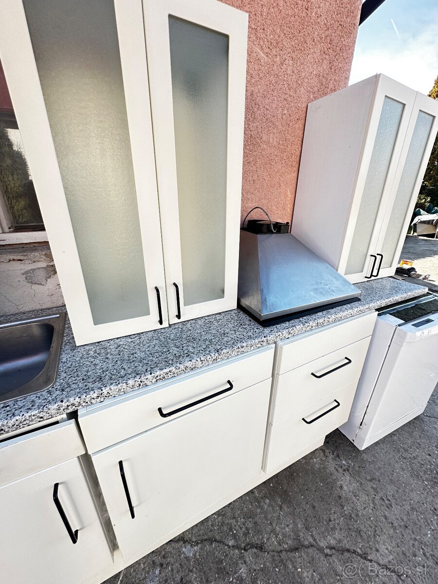 Kuchynská linka +spotrebice - 6