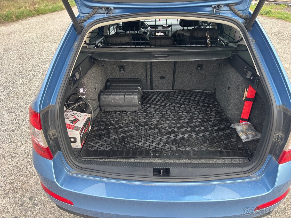 Škoda Octavia 3 2,0 TDI DSG 4x4 - 6