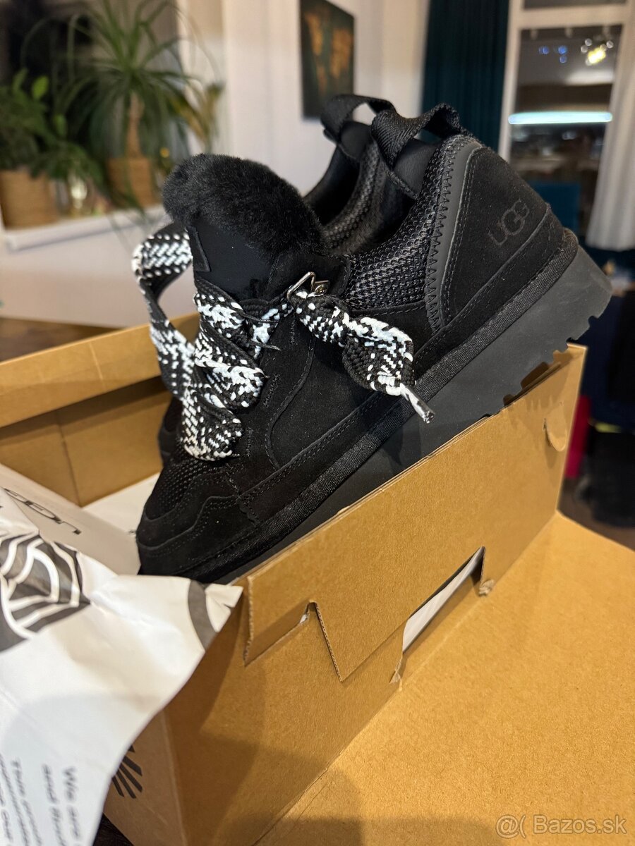 UGG lowmel cierne v.39 Skladom - 6