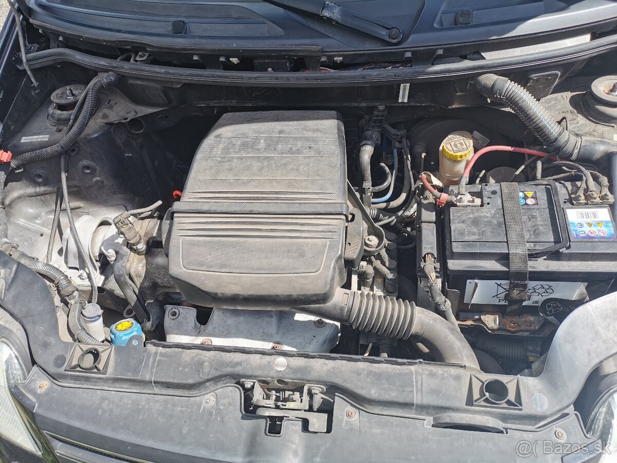 Predám fiat Panda 1,2 benzín 44kW - 6