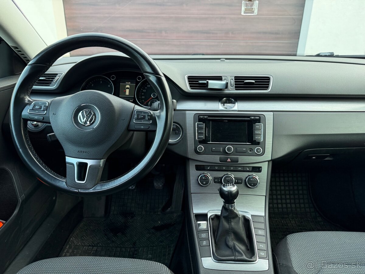 Predám Volkswagen Passat Combi b7 2.0 TDi - 6