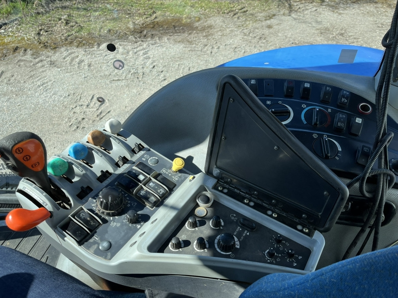 Traktor New Holland T8030 - 6