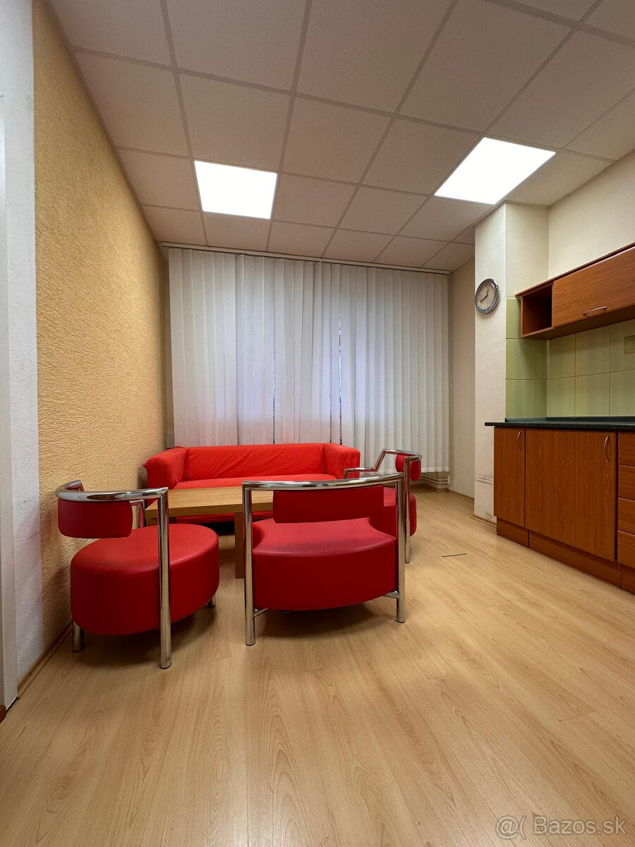 Polyfunkčná budova Petržalka - 6