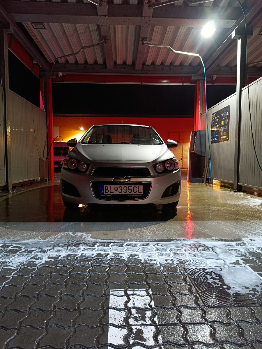 Chevrolet aveo 1.2 benzín 63 kw 2011 - 6