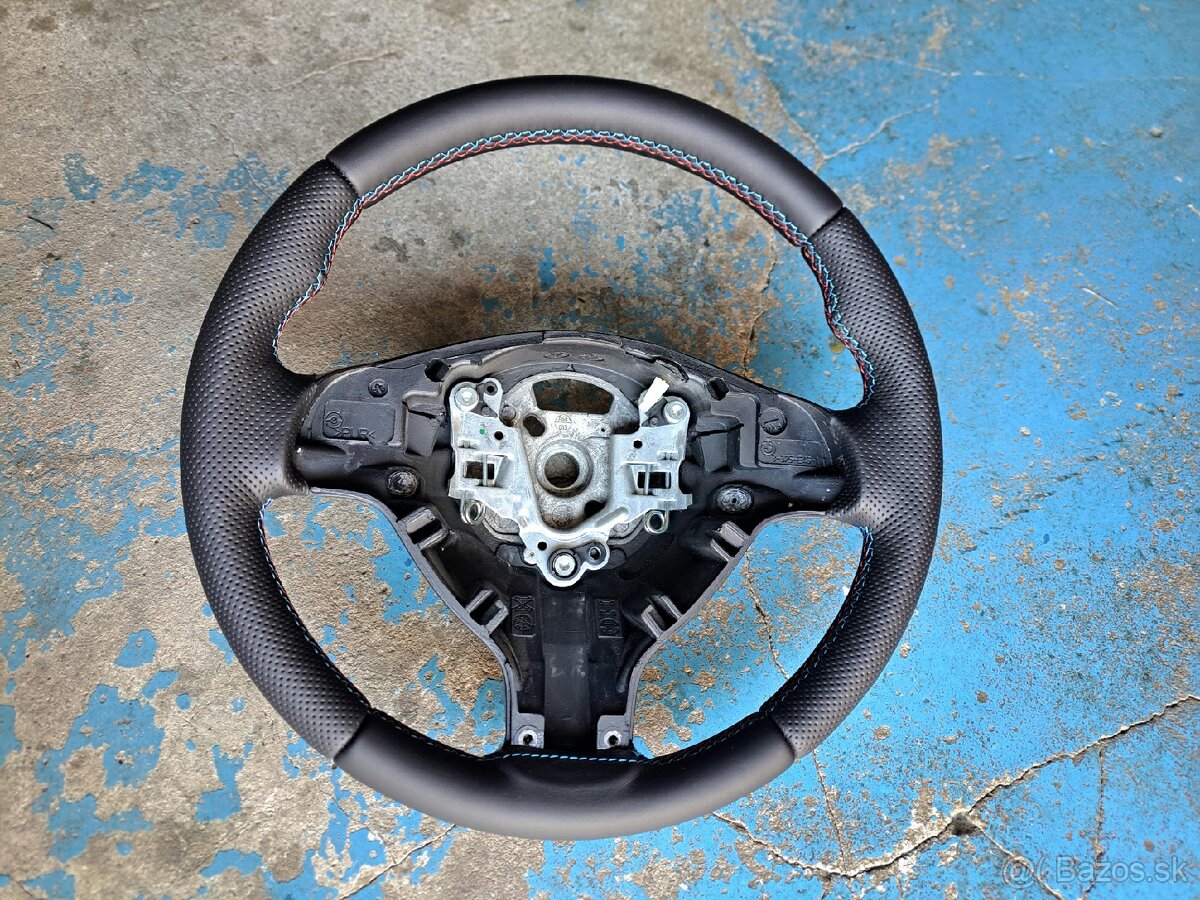 Predám kožený volant BMW - 6
