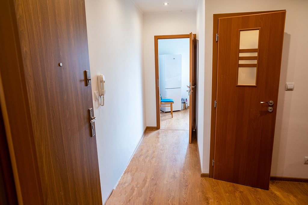 2-IZBOVÝ BYT NA ULICI MLÁDEŽE-ZNÍŽENÁ CENA - 6