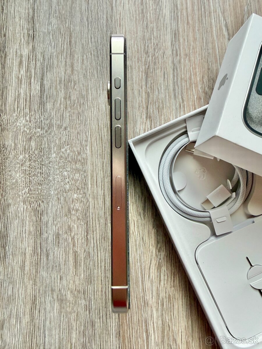 iPhone 15 Pro – 256 GB – Biely titán – TOP STAV 📱 - 6