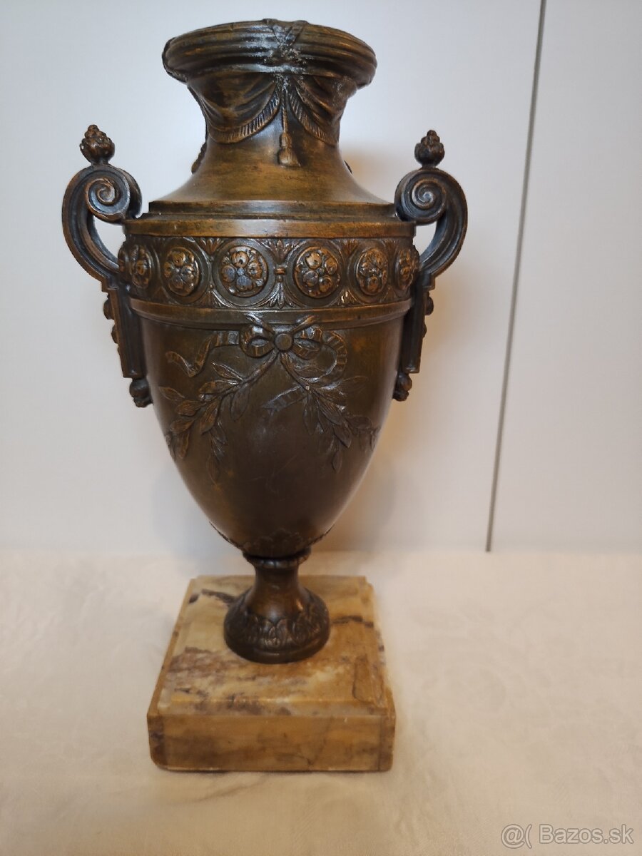Francúzska bronzová váza s mramorovým podstavcom. - 6