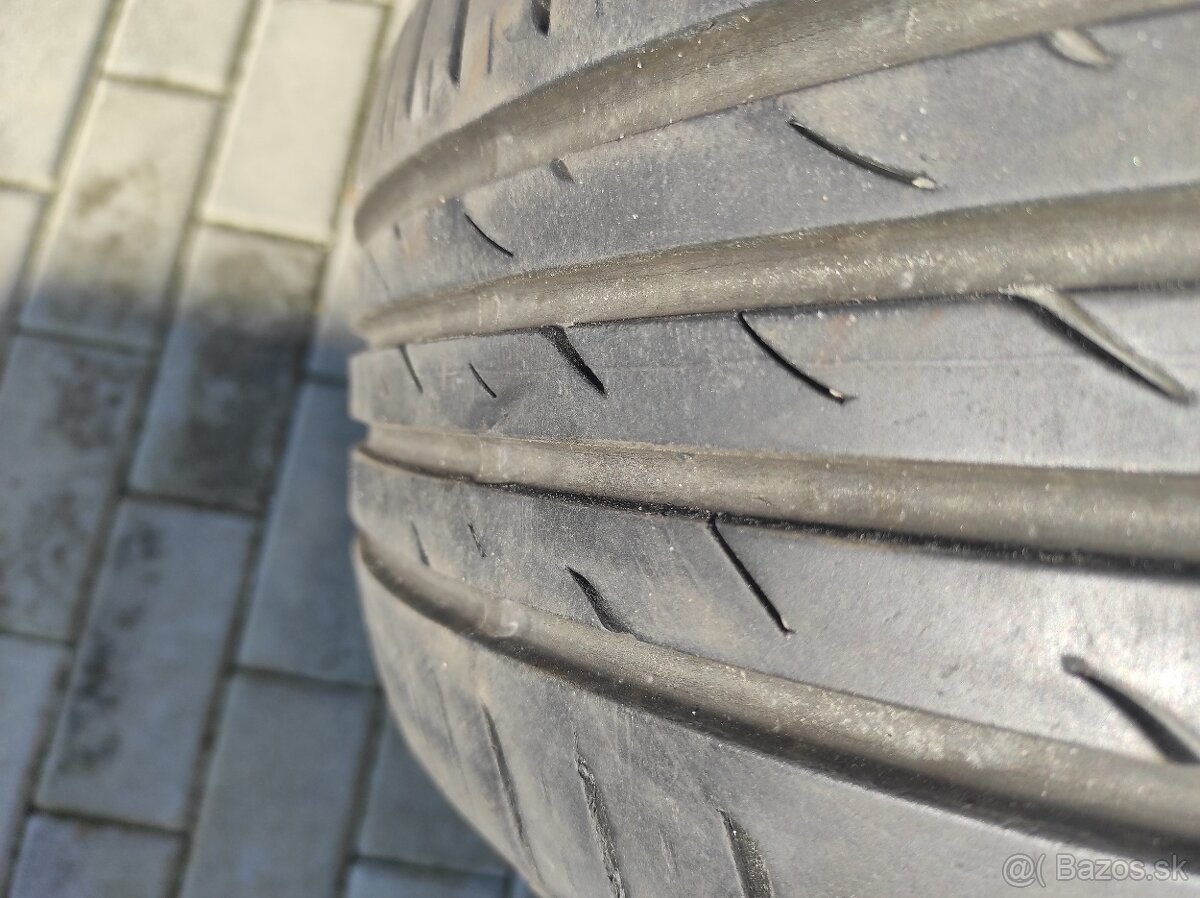 215/60R16 letné nexen - 6